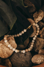 Load image into Gallery viewer, Peach Moonstone Necklace