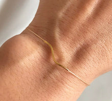 Load image into Gallery viewer, Flow Bracelet - Silver x Gold